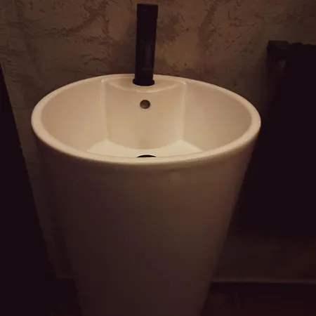 بيت للعطل Black Hole *